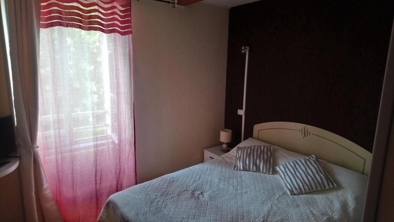Auberge Des Lacs Massignac ภายนอก รูปภาพ